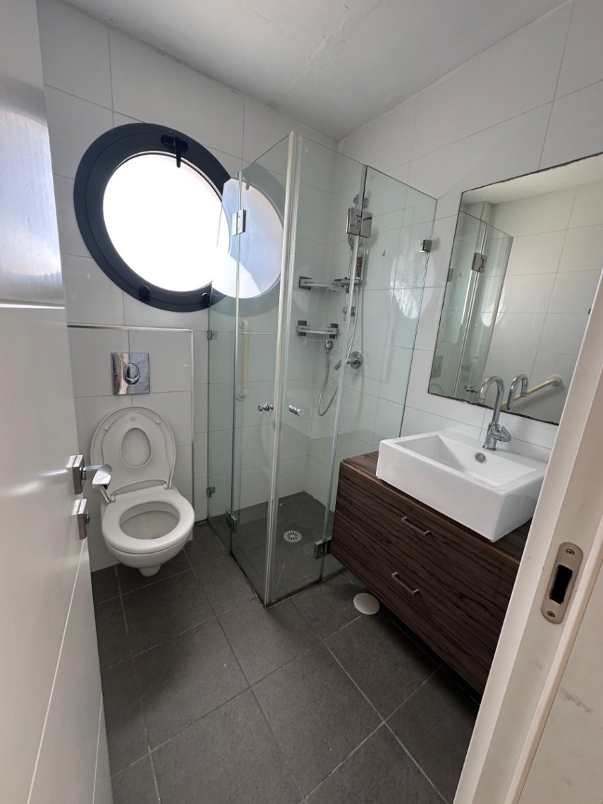 תמונה ממוזערת 5