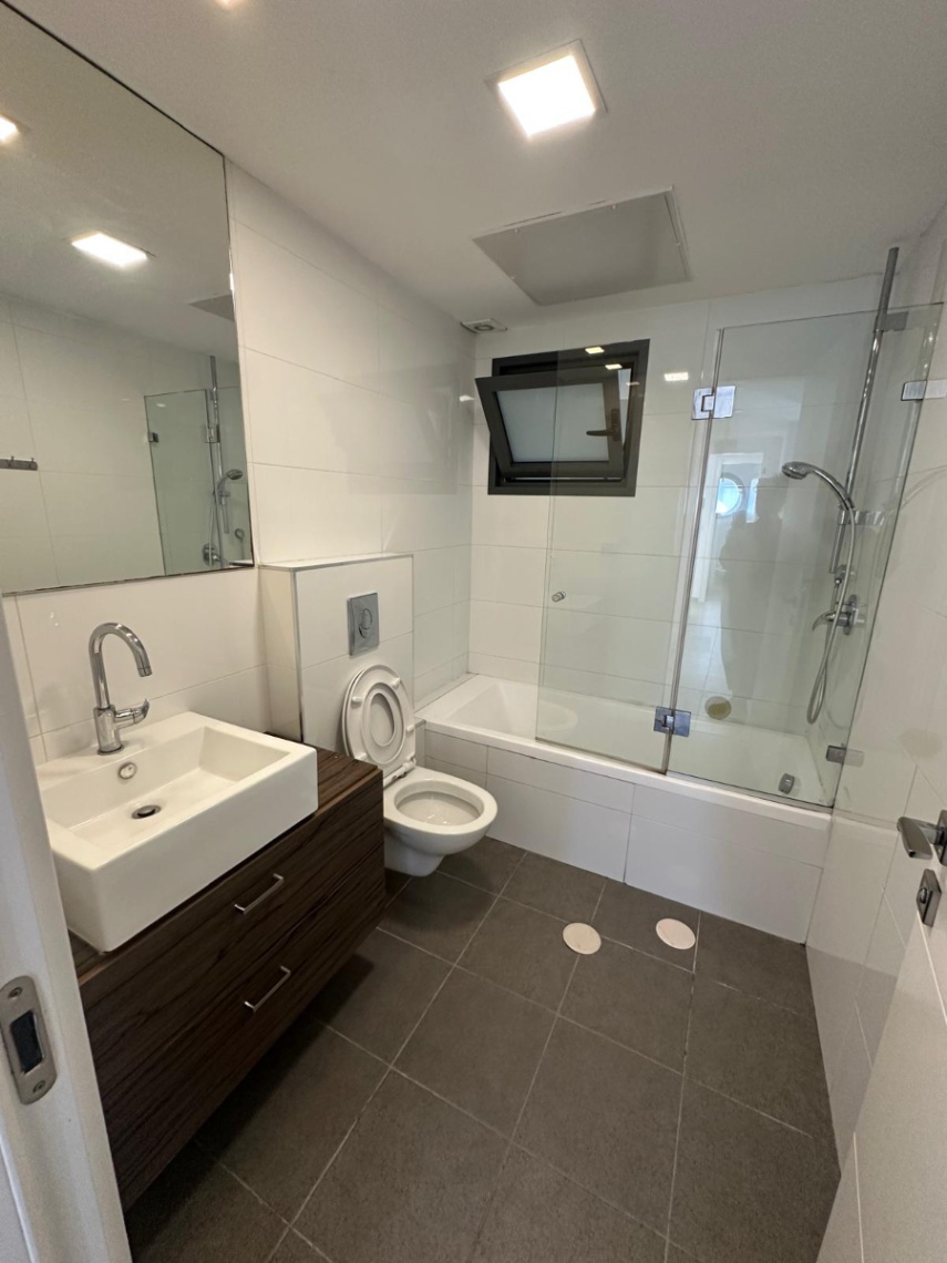 תמונה ממוזערת 10