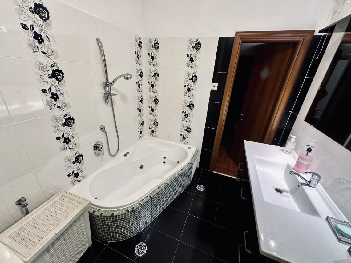 תמונה ממוזערת 8