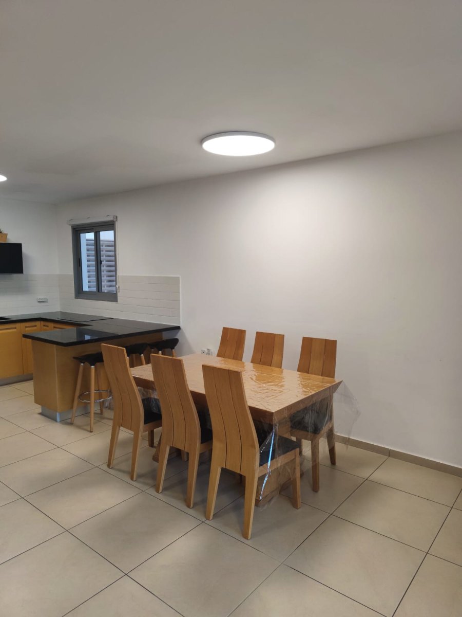 תמונה ממוזערת 4