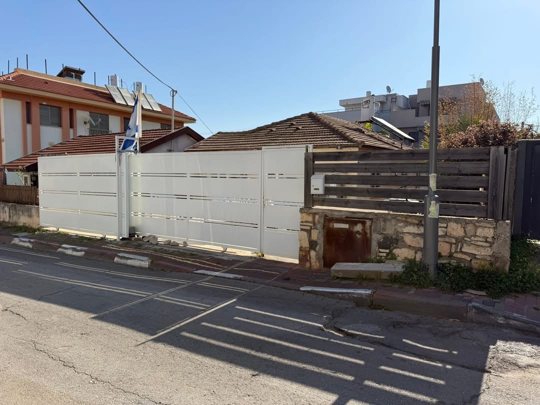 תמונה ממוזערת 4