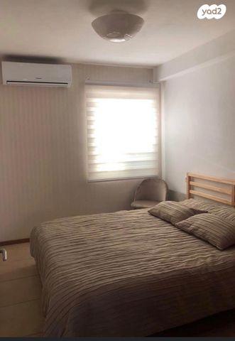 תמונה ממוזערת 4